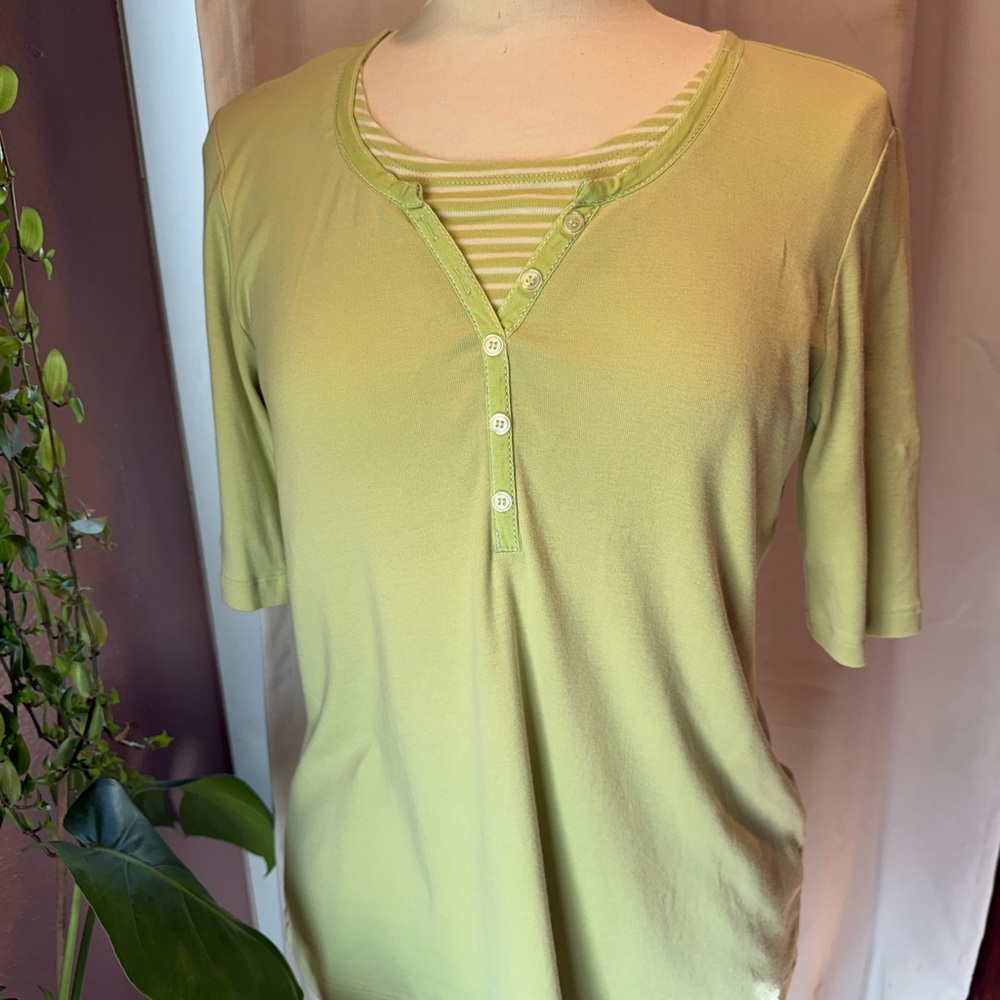 Christopher & Banks Light Green Short Sleeve Top